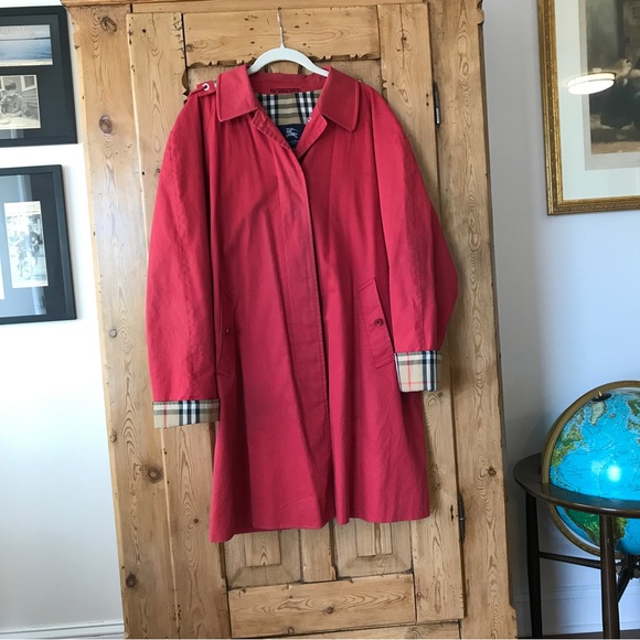 Red Burberry Hooded Jacket, iconic plaid lined, pockets, Vintage, EUC, size 12 - Picture 4 of 16